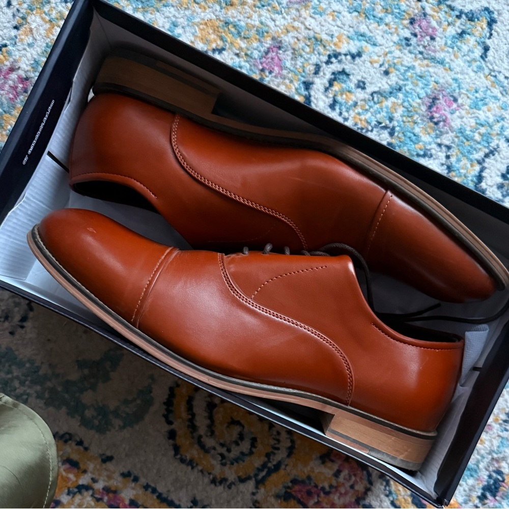 Classic Tan Men's Leather Oxford Dress Shoes